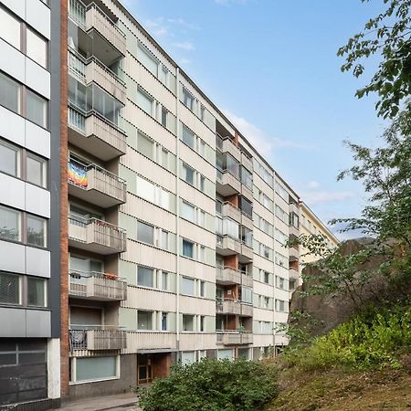 Апартаменты Wehost Spacious Traveller'S Hq Above Metro @Vilhonvuorenkuja 16 Хельсинки Экстерьер фото