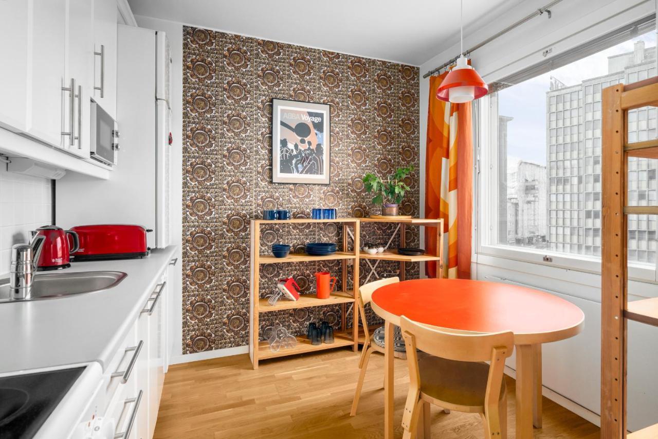 Апартаменты Wehost Spacious Traveller'S Hq Above Metro @Vilhonvuorenkuja 16 Хельсинки Экстерьер фото
