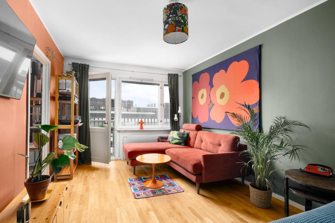 Апартаменты Wehost Spacious Traveller'S Hq Above Metro @Vilhonvuorenkuja 16 Хельсинки Экстерьер фото