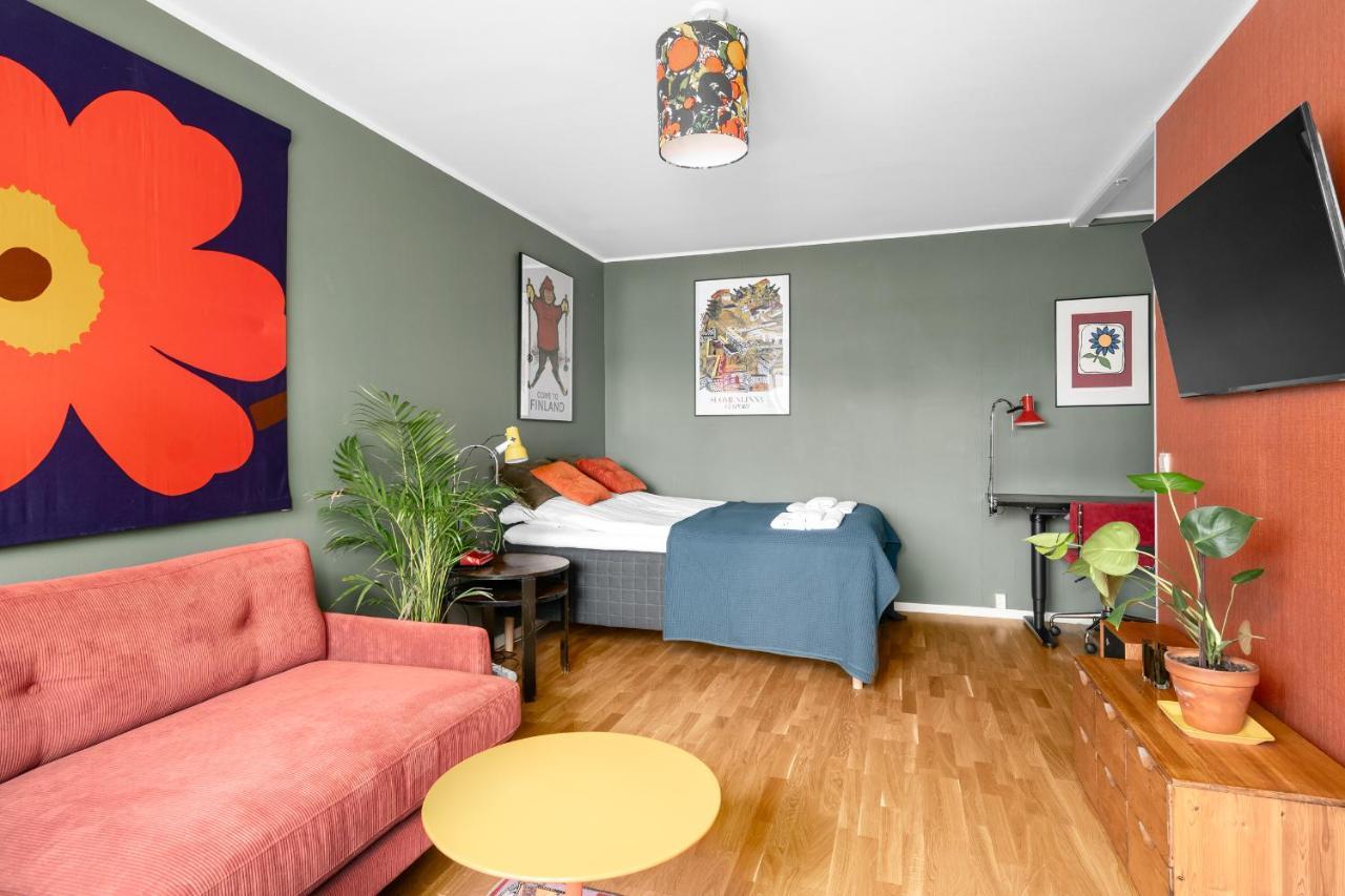 Апартаменты Wehost Spacious Traveller'S Hq Above Metro @Vilhonvuorenkuja 16 Хельсинки Экстерьер фото